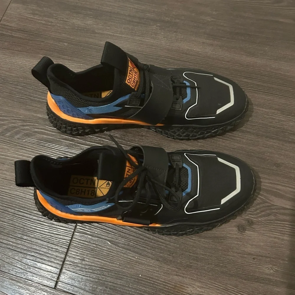 - PUMA OCTN: C8H18 Sneakers